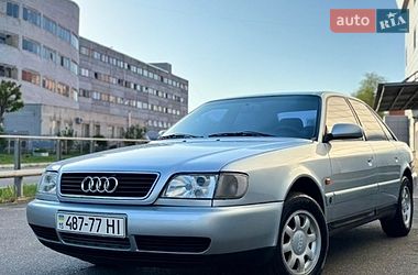 Седан Audi A6 1995 в Киеве