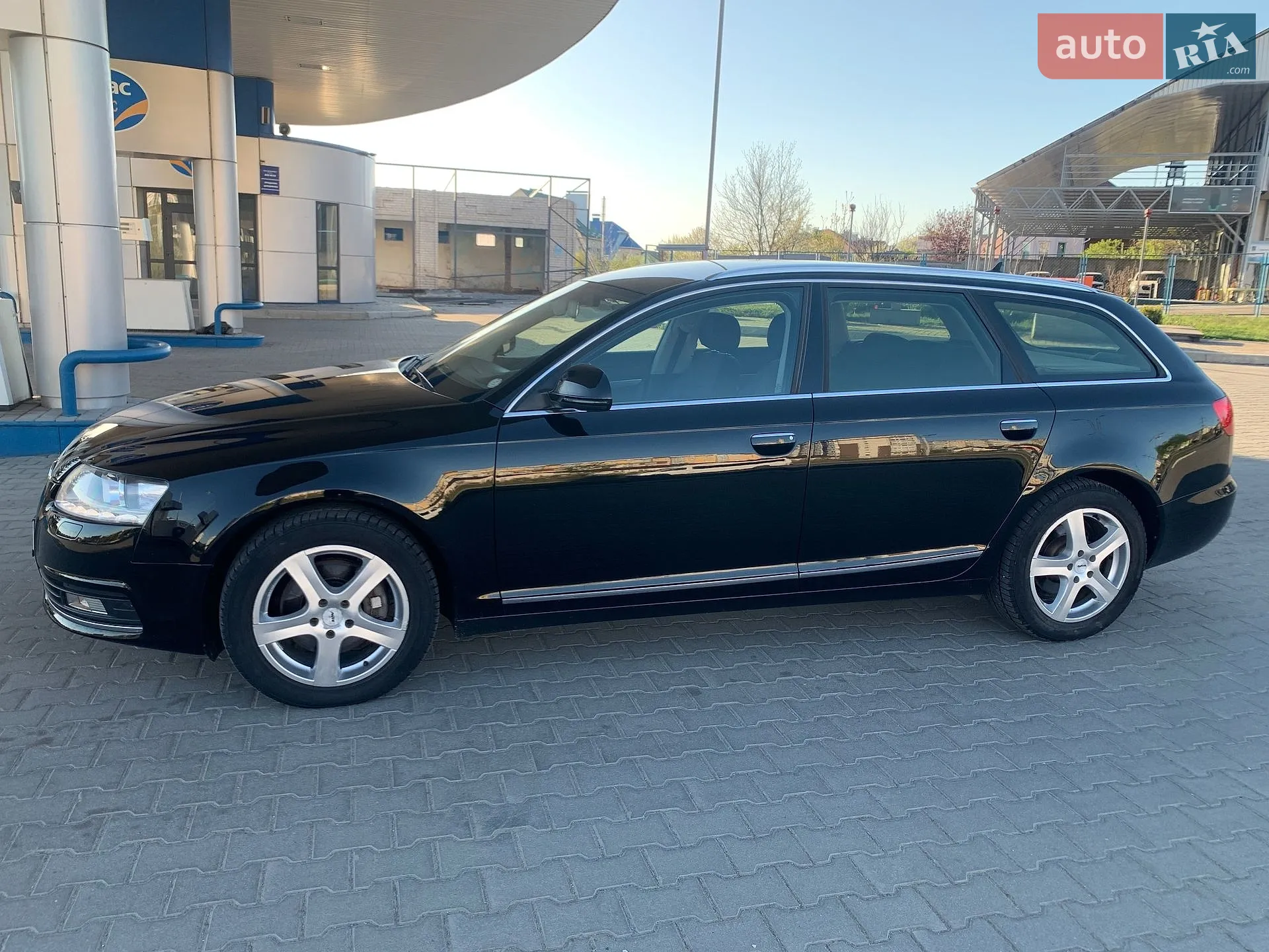 2010 Audi A6 - мініатюра 8