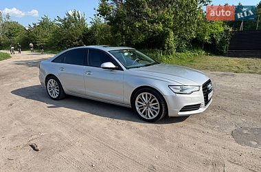 Седан Audi A6 2014 в Киеве