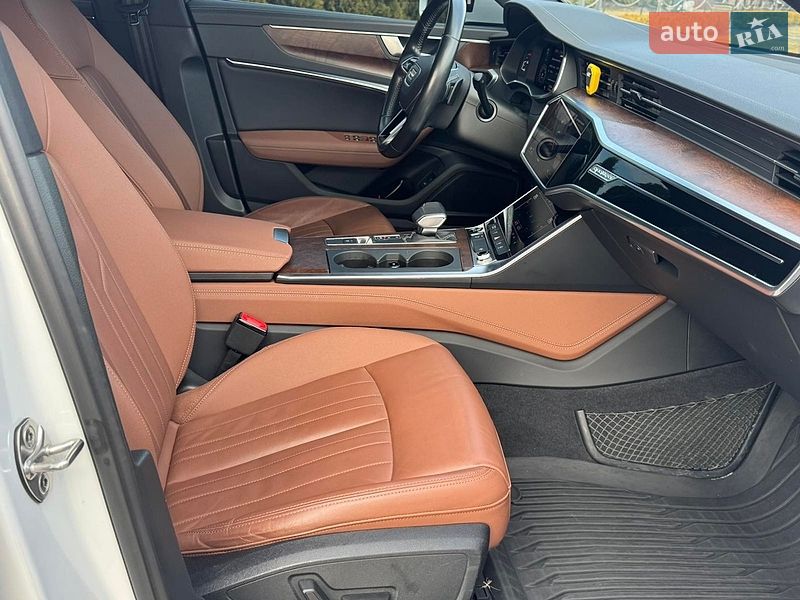 Седан Audi A6 2020 в Киеве