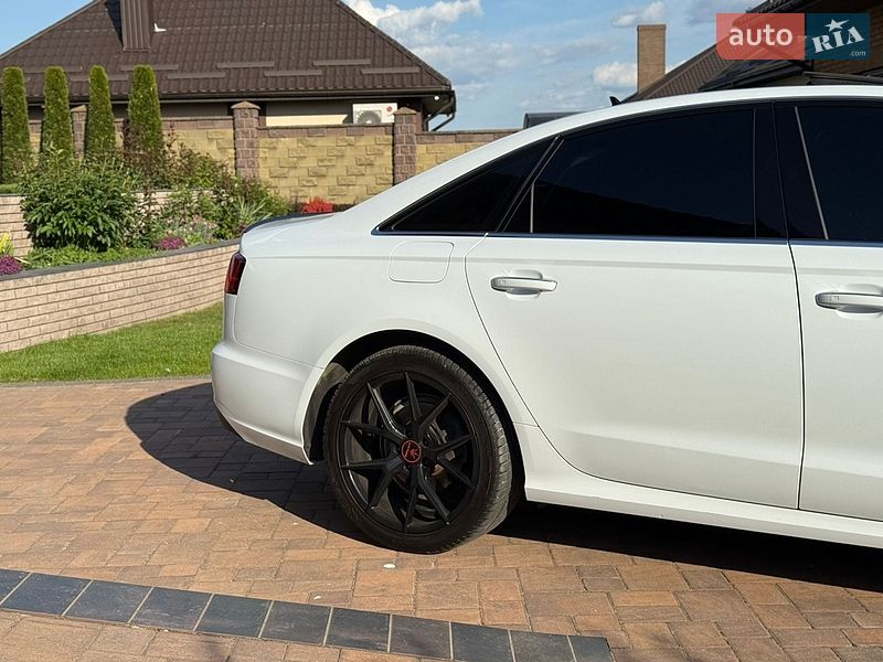 Седан Audi A6 2015 в Луцке