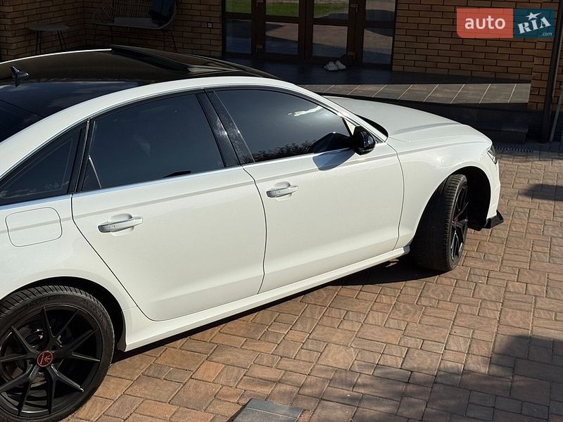 Седан Audi A6 2015 в Луцке