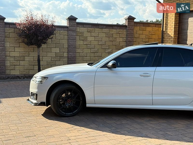 Седан Audi A6 2015 в Луцке