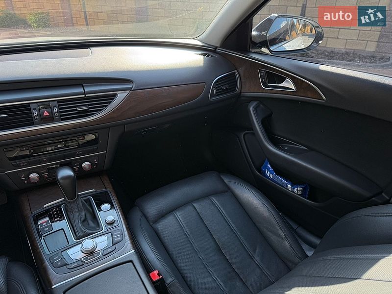 Седан Audi A6 2015 в Луцке