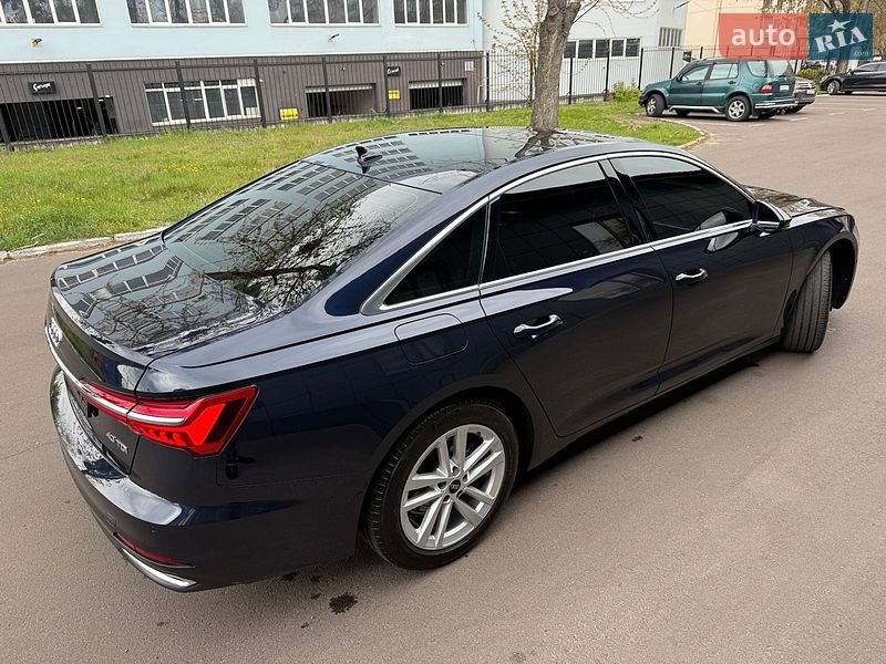 Седан Audi A6 2023 в Киеве