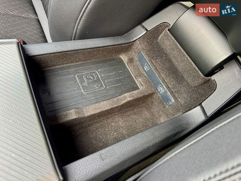 Седан Audi A6 2020 в Киеве