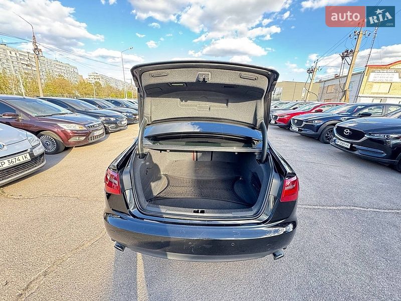 Седан Audi A6 2014 в Запоріжжі