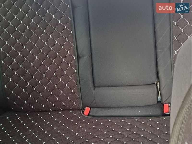 Універсал Audi A6 1997 в Вижниці