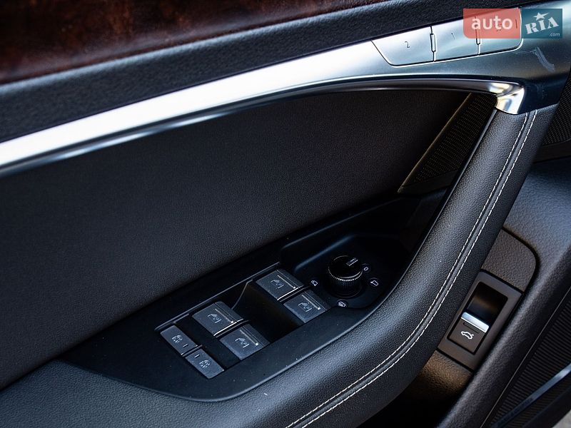 Седан Audi A6 2019 в Нововолинську