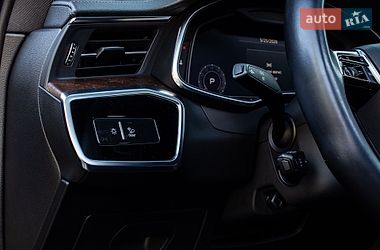 Седан Audi A6 2019 в Нововолинську