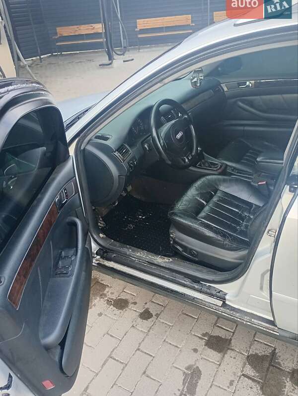 Универсал Audi A6 2001 в Миргороде