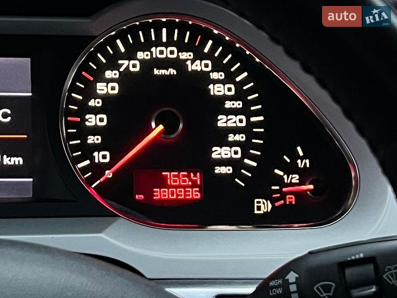 Седан Audi A6 2010 в Кривому Розі