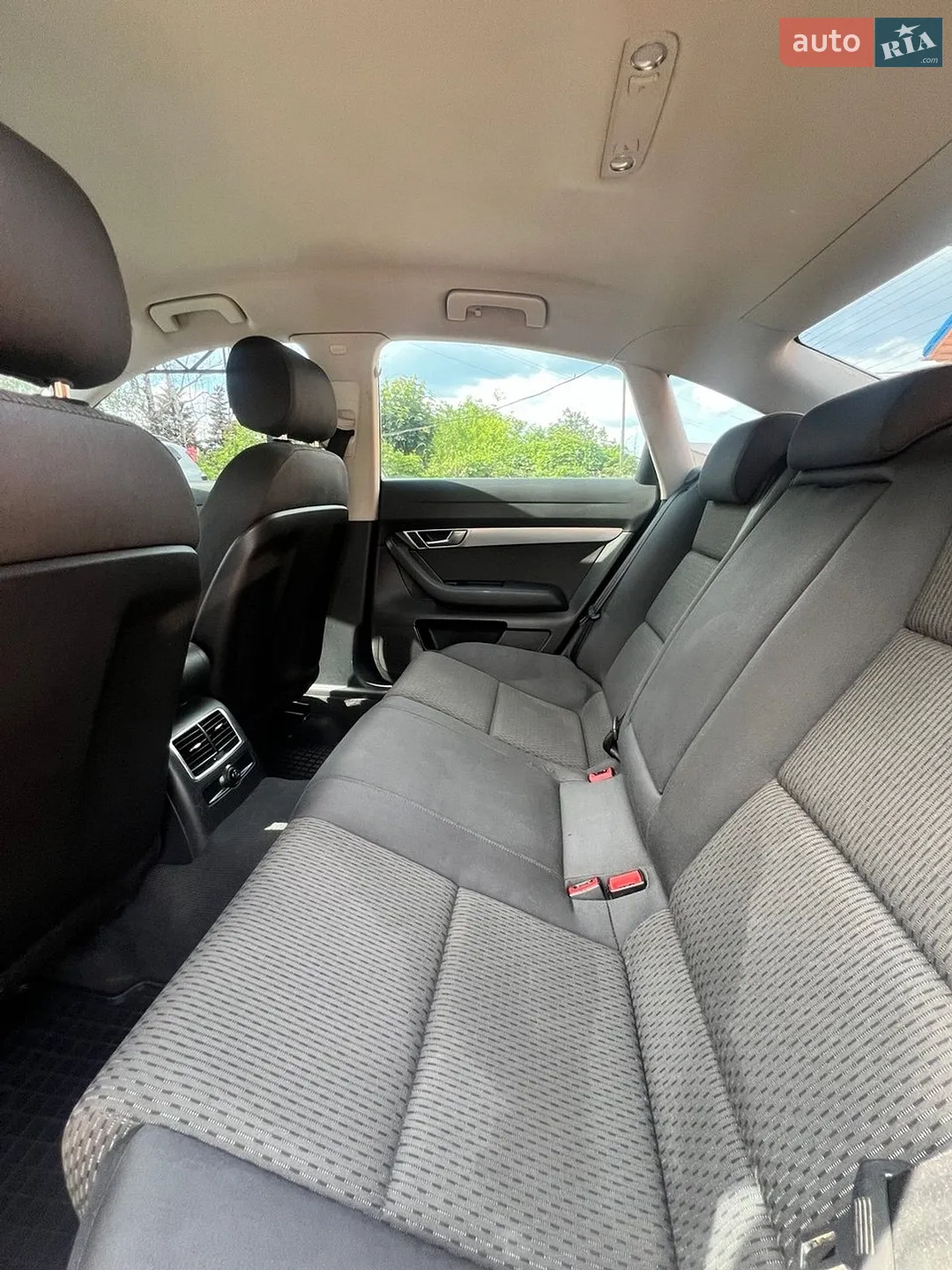 2010 Audi A6 - мініатюра 24
