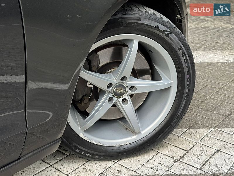 Седан Audi A6 2014 в Киеве