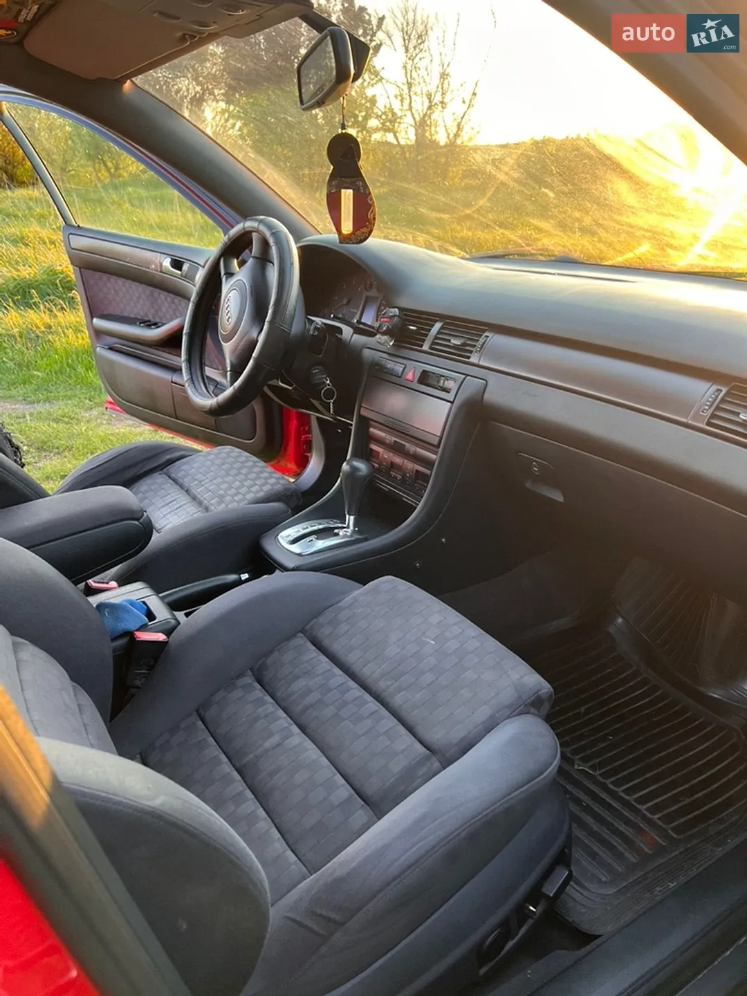 Audi A6 1998 VIN WAUZZZ4BZXN054400 фото оголошення 14 з 35