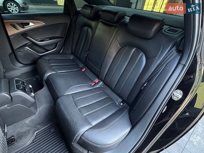 Седан Audi A6 2015 в Рівному