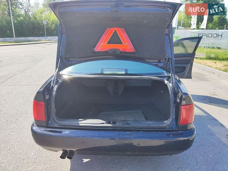 Седан Audi A6 1996 в Ивано-Франковске