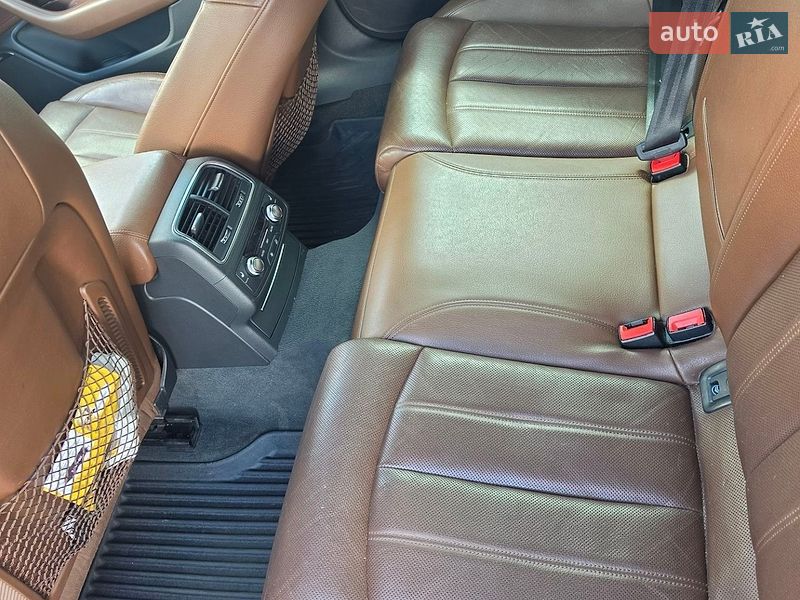Седан Audi A6 2014 в Луцке