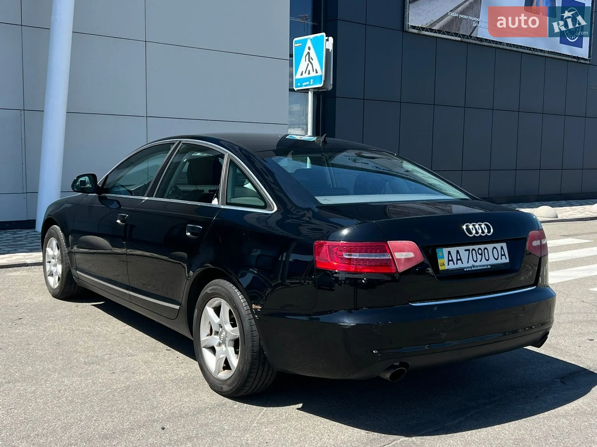 2010 Audi A6 - мініатюра 8