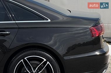 Седан Audi A6 2015 в Киеве