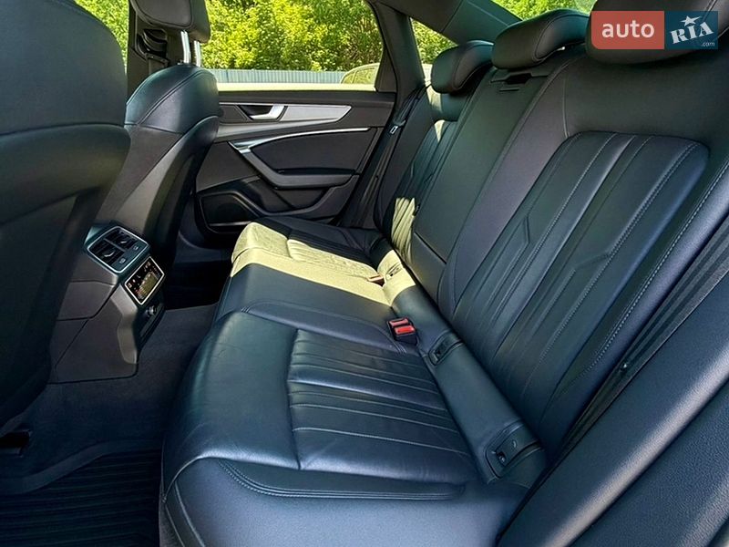 Седан Audi A6 2018 в Ужгороде