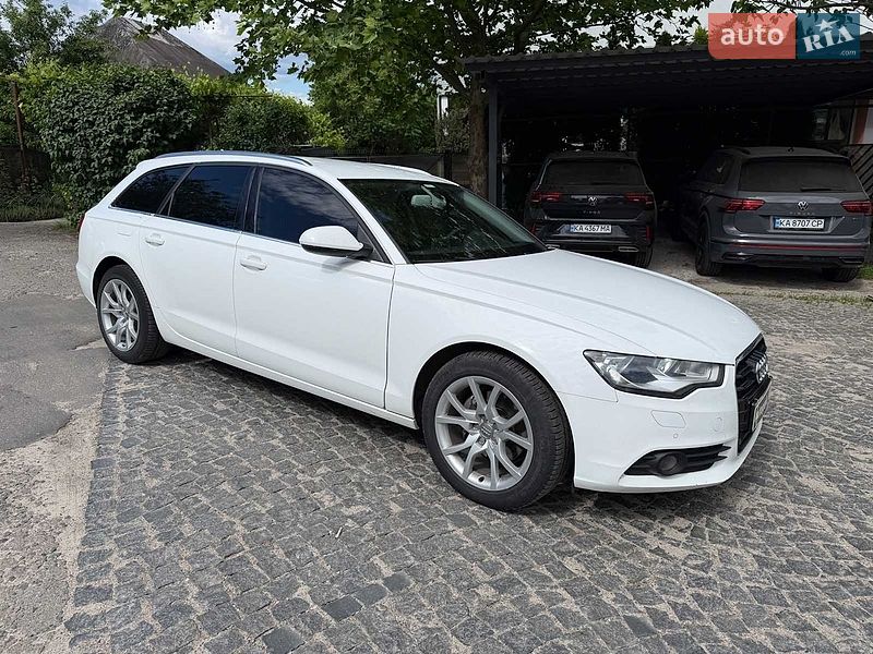 Универсал Audi A6 2011 в Киеве