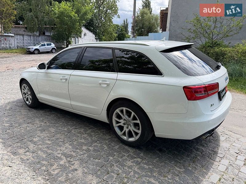 Универсал Audi A6 2011 в Киеве