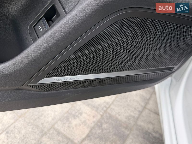 Седан Audi A6 2024 в Львове