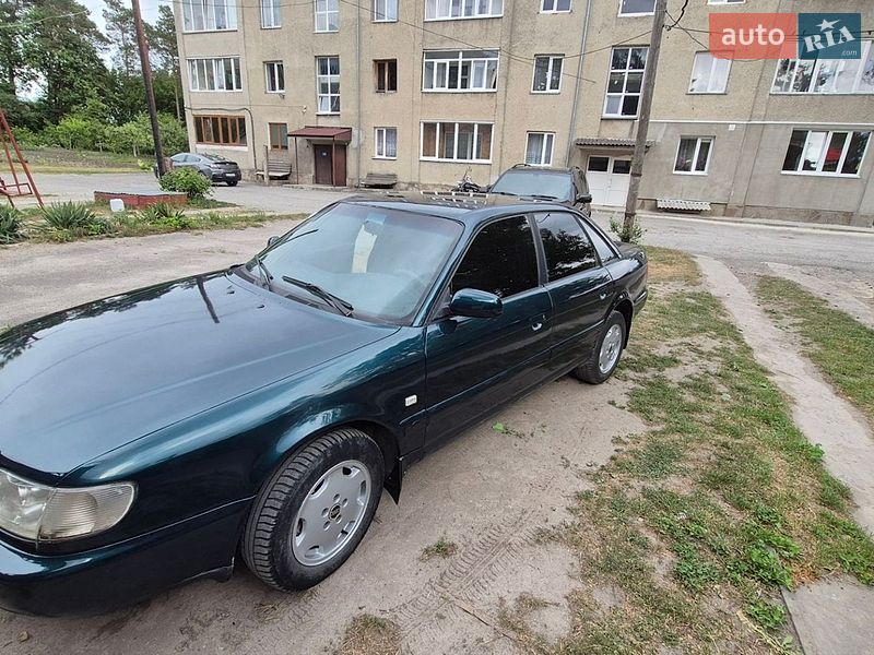 Седан Audi A6 1995 в Кременце