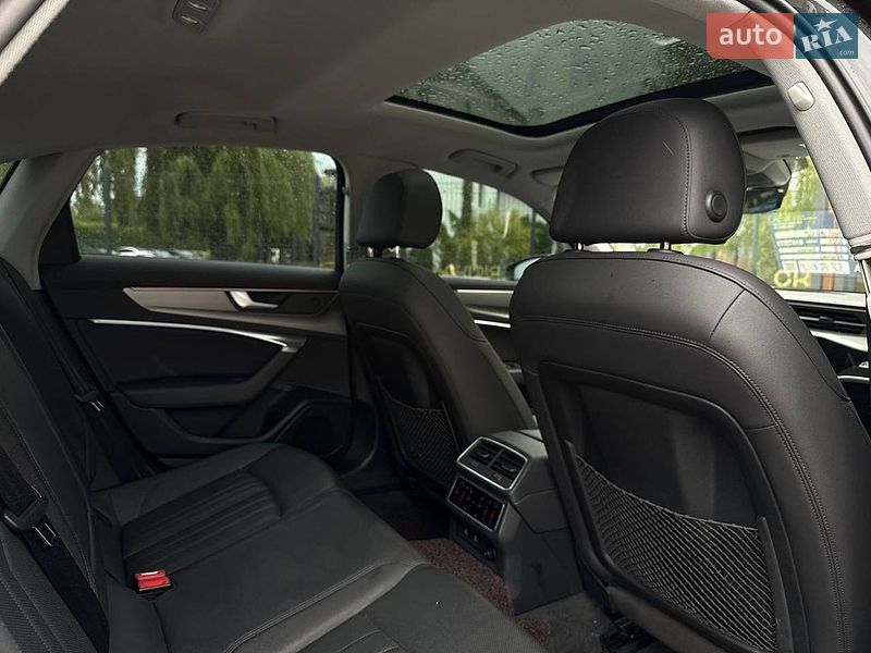 Седан Audi A6 2022 в Львове