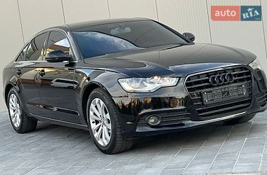 Седан Audi A6 2011 в Ужгороде