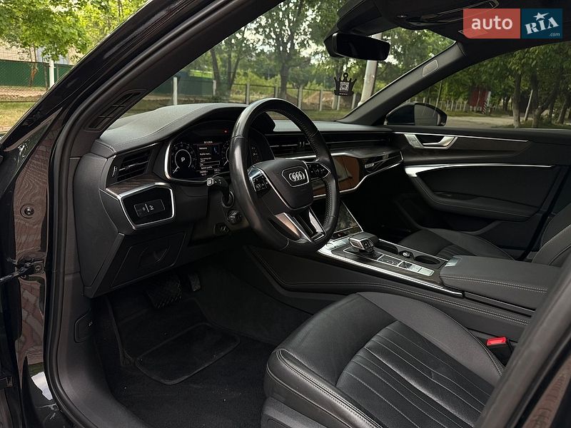 Седан Audi A6 2019 в Ровно