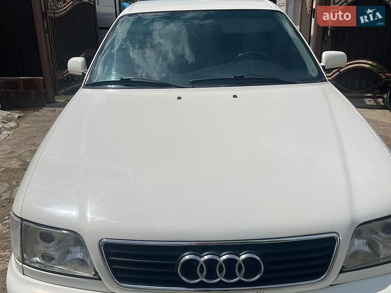 Седан Audi A6 1996 в Сокирянах