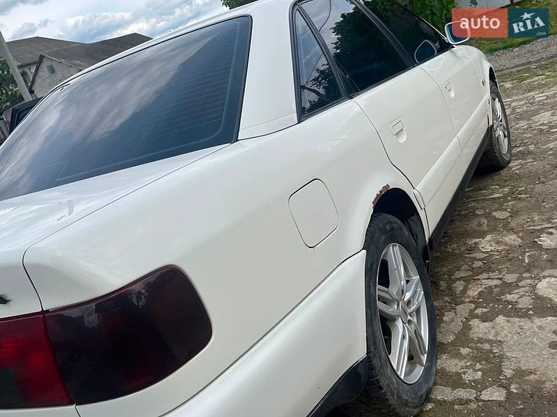 Седан Audi A6 1996 в Сокирянах