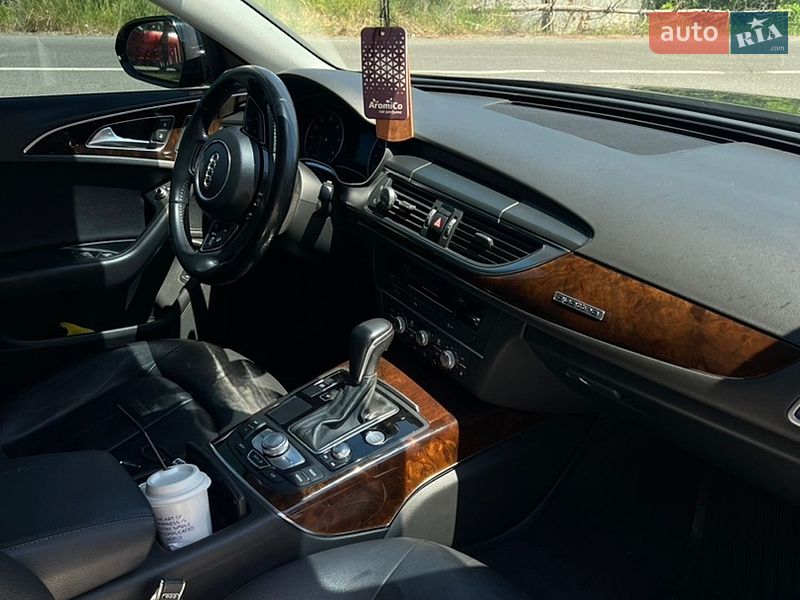 Седан Audi A6 2015 в Ужгороде