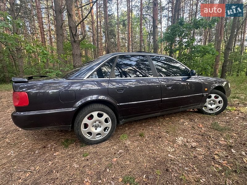 Седан Audi A6 1995 в Києві