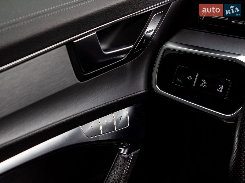 Седан Audi A6 2018 в Львові