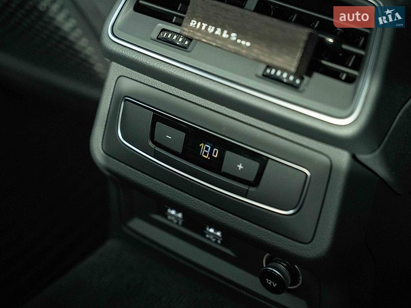 Седан Audi A6 2019 в Чернівцях