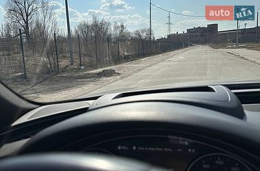 Седан Audi A6 2015 в Коростене
