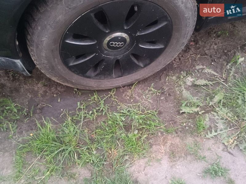 Седан Audi A6 1998 в Березане