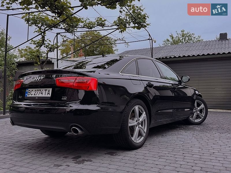 Седан Audi A6 2013 в Самборе