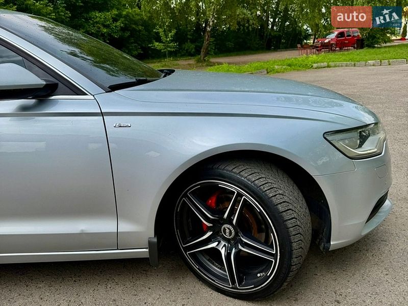 Седан Audi A6 2012 в Золочеве