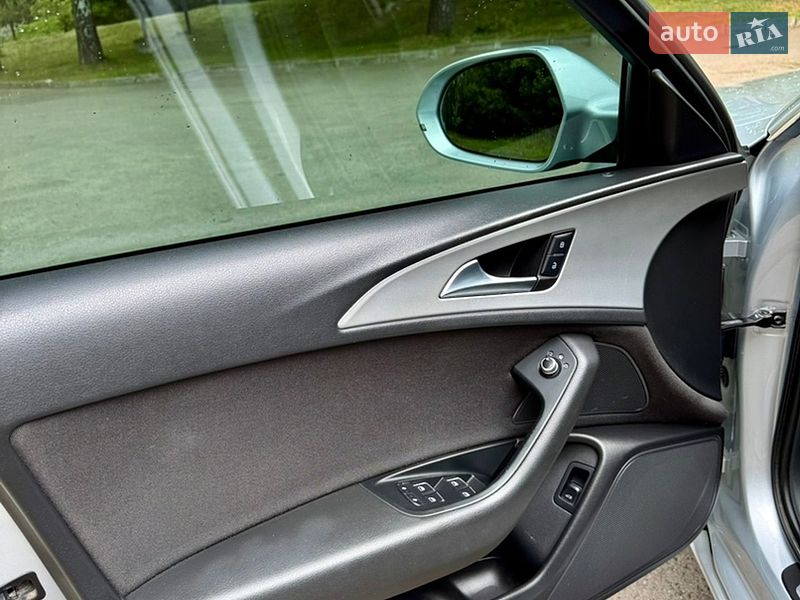 Седан Audi A6 2012 в Золочеве