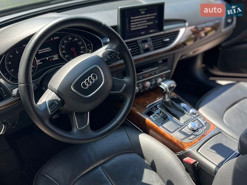 Седан Audi A6 2014 в Ровно