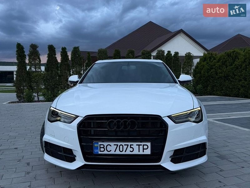 Седан Audi A6 2014 в Стрию