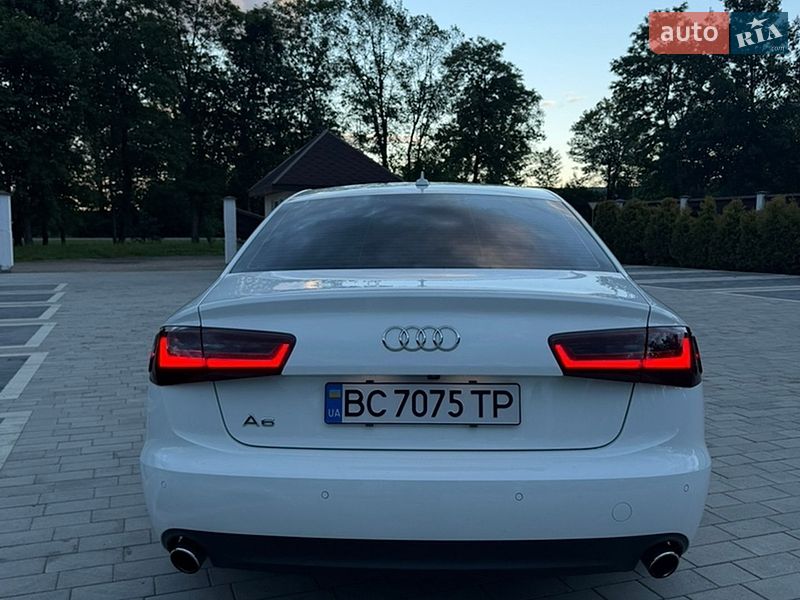 Седан Audi A6 2014 в Стрию