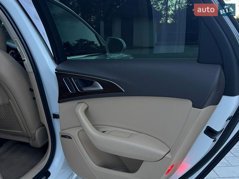 Седан Audi A6 2014 в Стрию