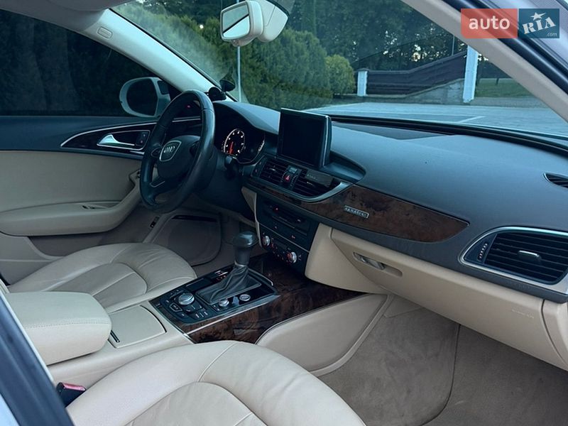Седан Audi A6 2014 в Стрию