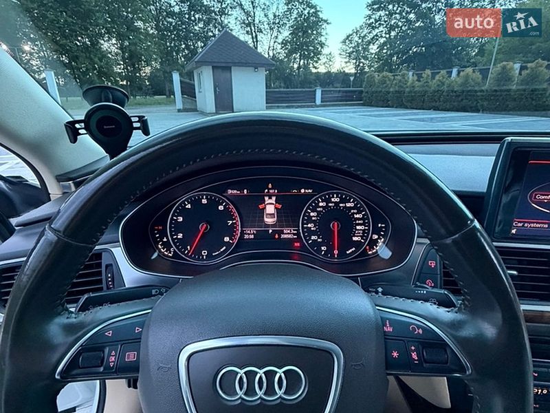 Седан Audi A6 2014 в Стрию
