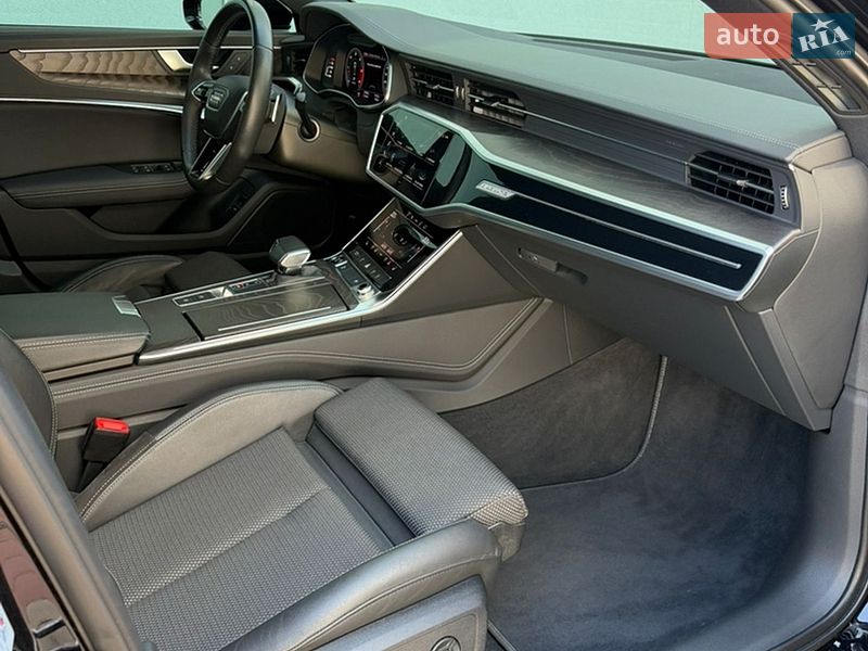 Седан Audi A6 2021 в Киеве